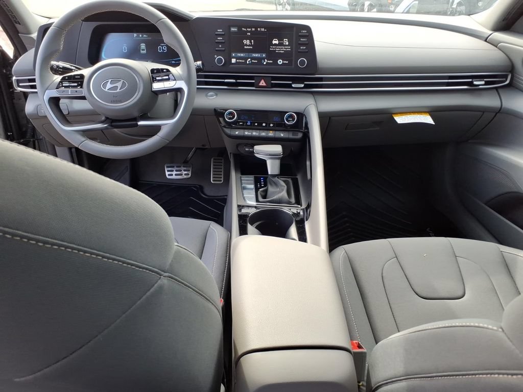 New 2026 Hyundai Elantra SEL Sport Premium FWD image 12