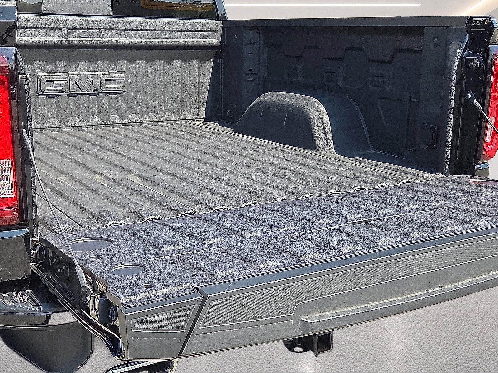 Used 2026 GMC Sierra 1500 Denali AWD/4WD image 18