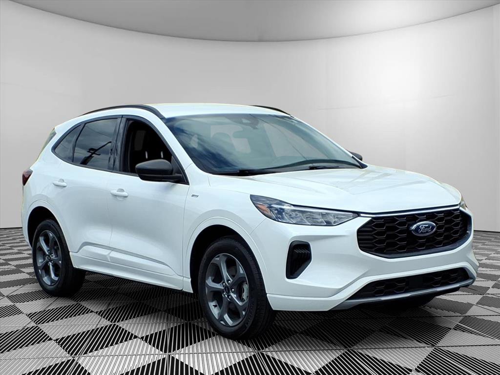 Used 2023 Ford Escape ST-Line w/ Tech Pack #1 AWD/4WD image 1
