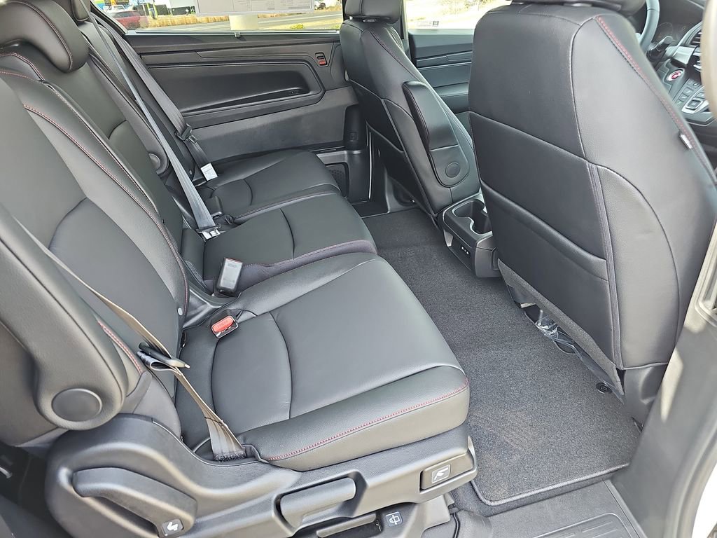 Used 2026 Honda Odyssey Sport-L image 12
