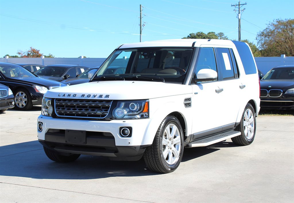 Used 2016 Land Rover LR4 HSE image 3