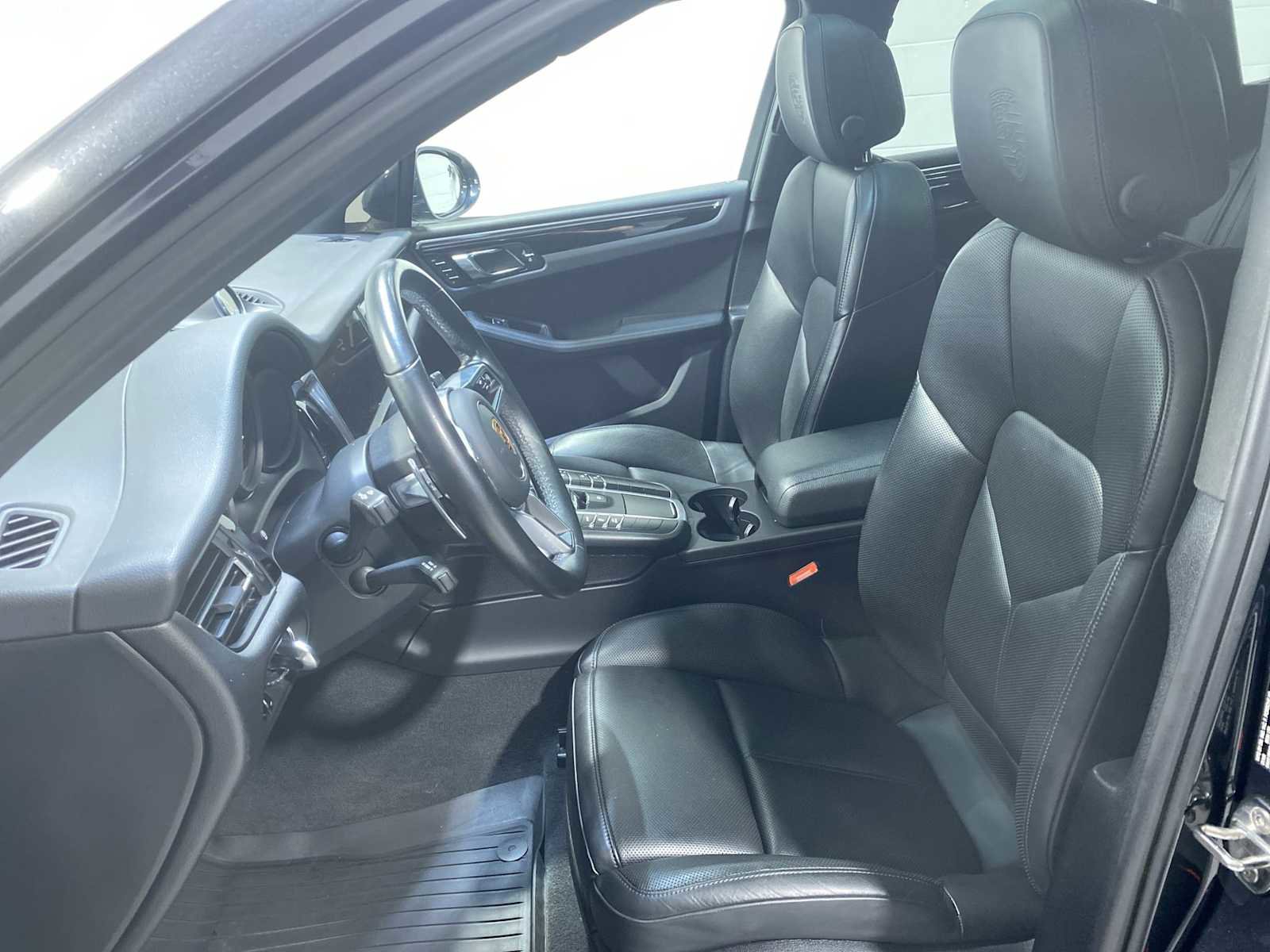 Used 2021 Porsche Macan AWD/4WD video 2