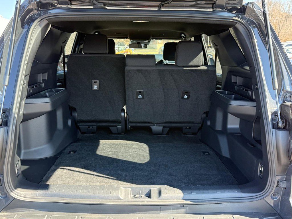 Certified 2025 Toyota 4Runner TRD Off-Road image 4
