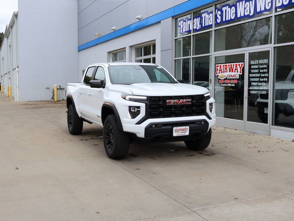 New 2026 GMC Canyon Elevation w/ Convenience Package image 2