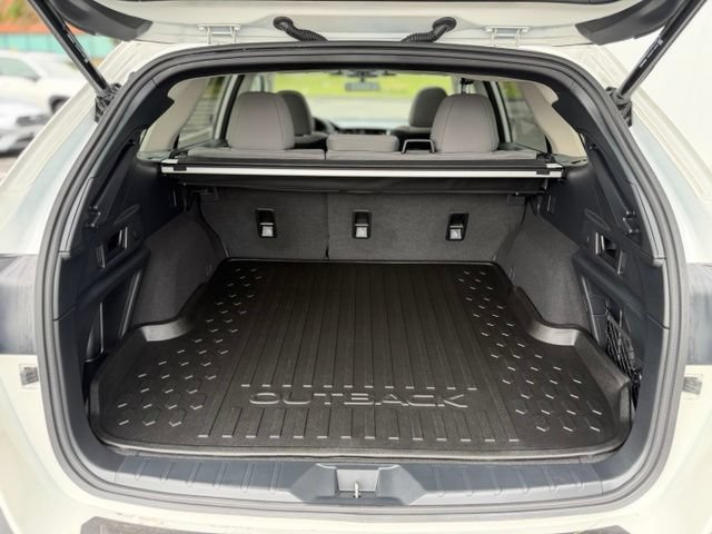Certified 2025 Subaru Outback Premium AWD/4WD image 24