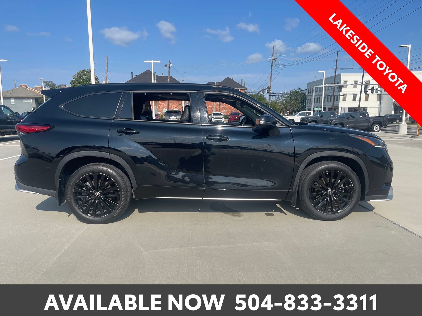 Used 2023 Toyota Highlander XSE AWD/4WD image 6