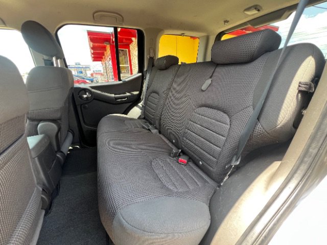 Used 2008 Nissan Xterra Off-Road w/ Technology Pkg AWD/4WD image 11