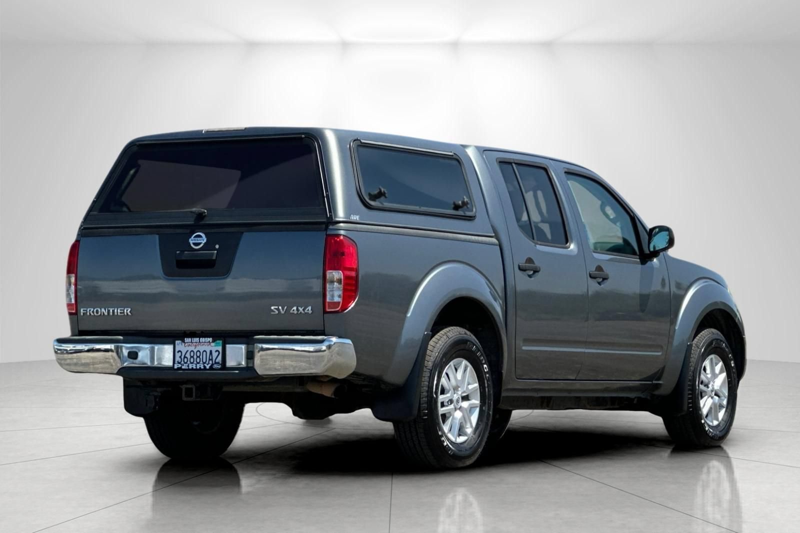 Used 2016 Nissan Frontier SV AWD/4WD image 3
