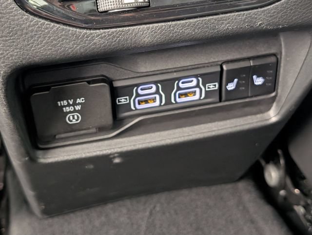 Used 2025 Jeep Grand Cherokee Limited AWD/4WD image 23
