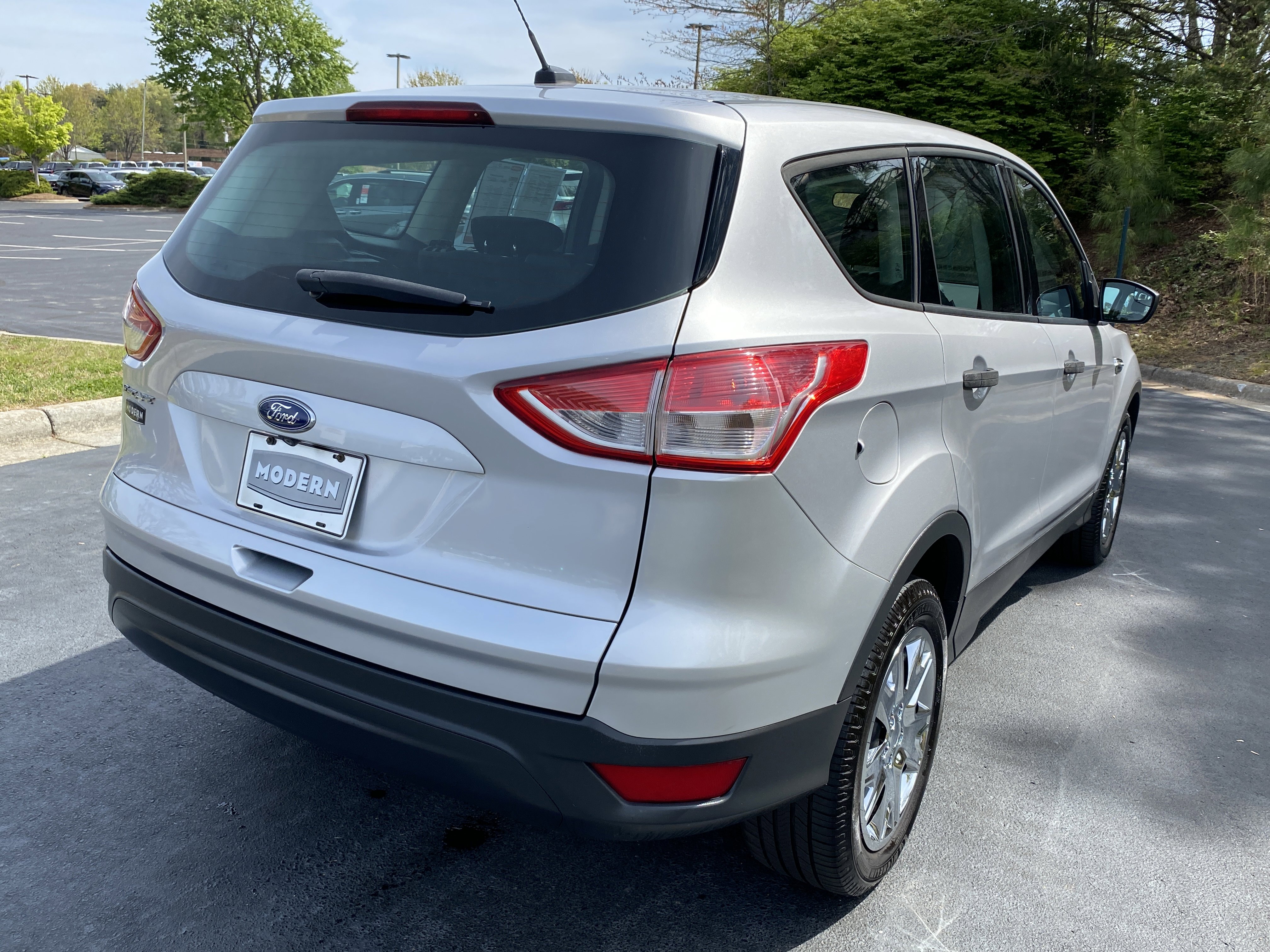 Used 2016 Ford Escape S image 5