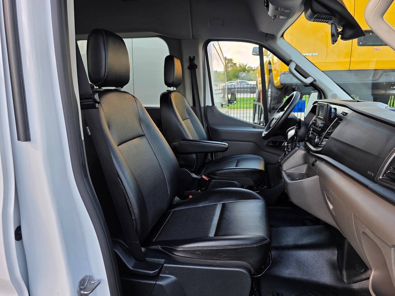 Used 2023 Ford Transit 350 XL RWD image 10