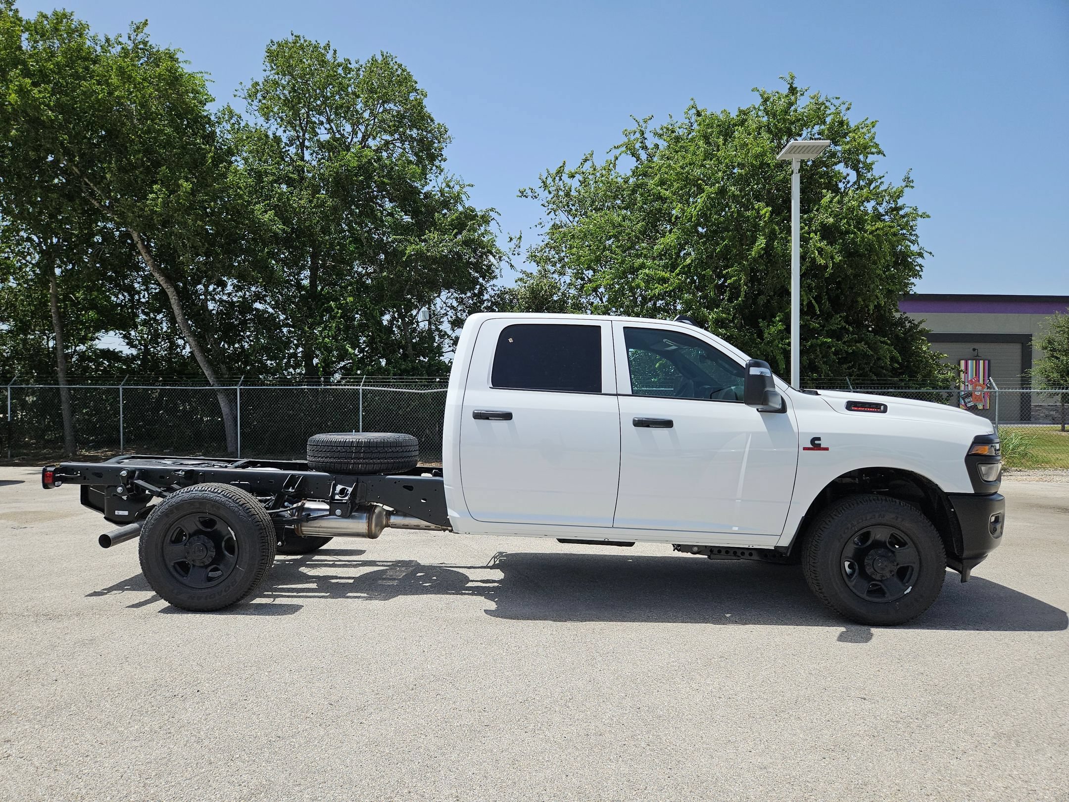 New 2026 RAM 3500 Tradesman AWD/4WD image 2