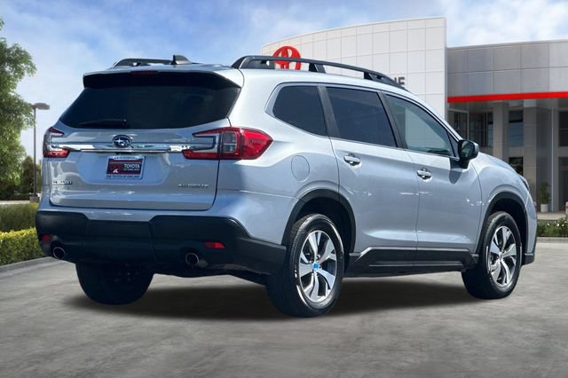 Used 2025 Subaru Ascent Premium AWD/4WD image 4