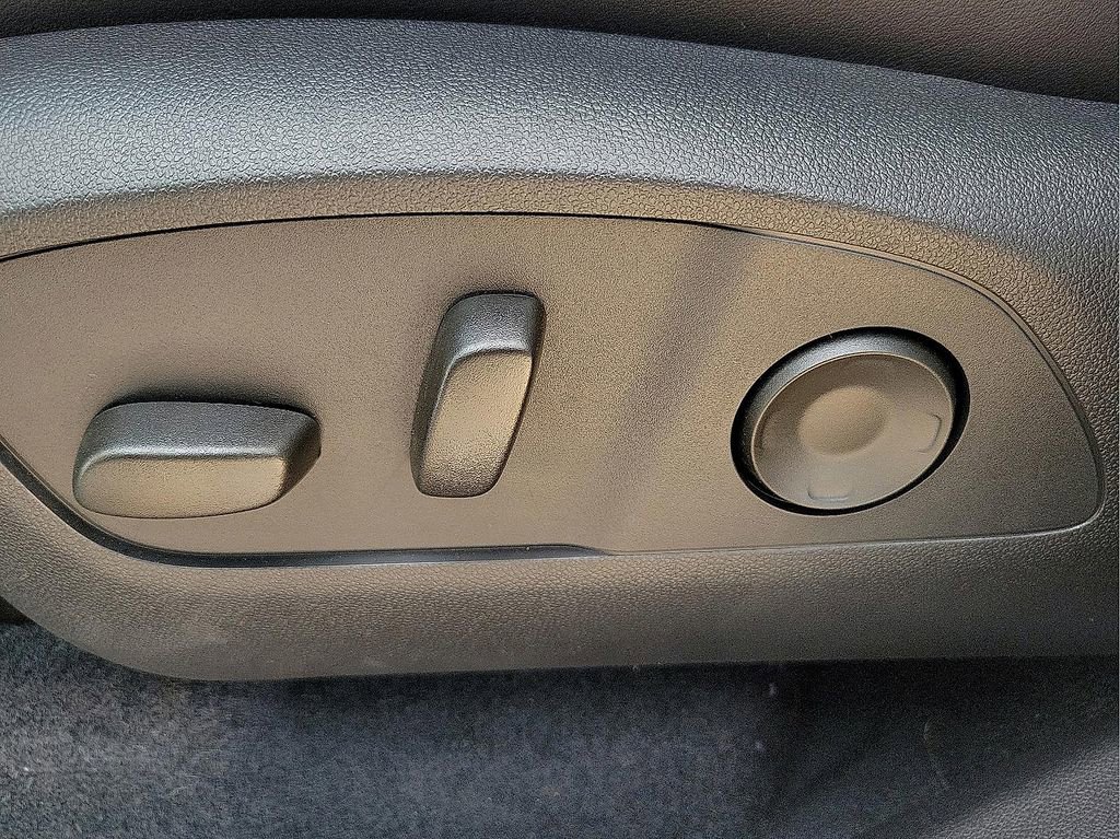 New 2026 Buick Enclave Sport Touring w/ Power Package FWD image 15