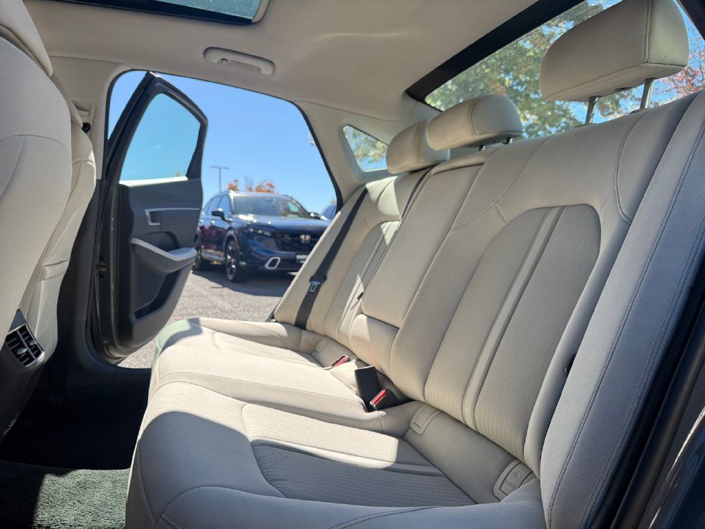 Used 2022 Hyundai Sonata SEL w/ Convenience Package FWD image 26