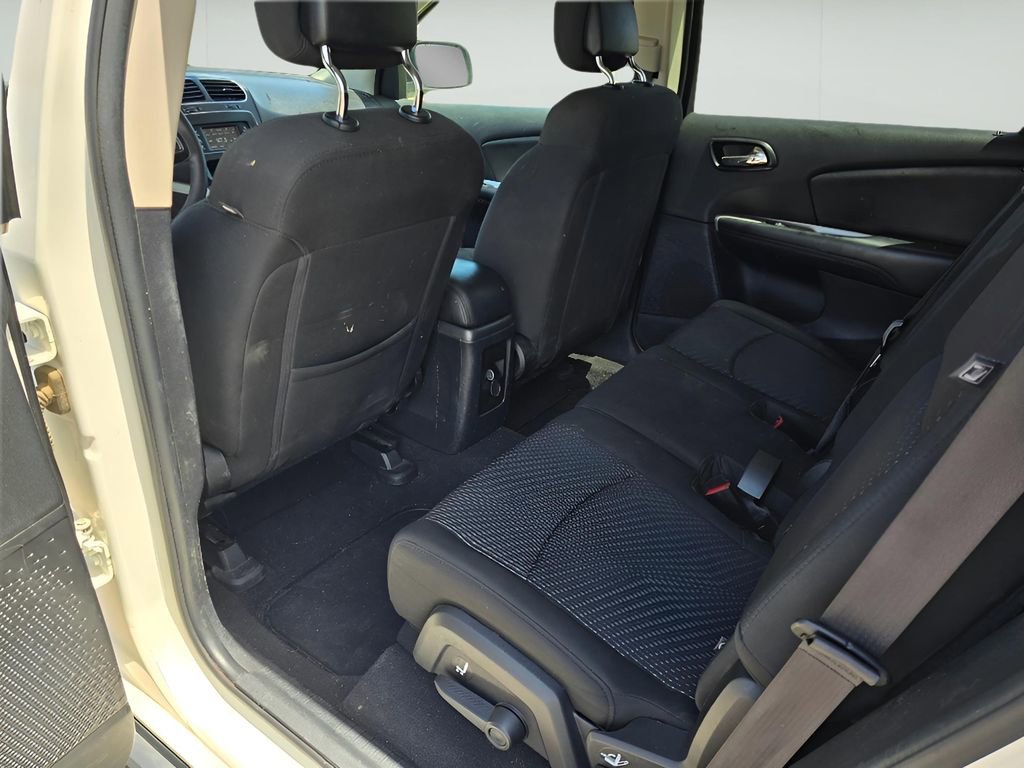 Used 2019 Dodge Journey SE w/ Blacktop Package FWD image 20