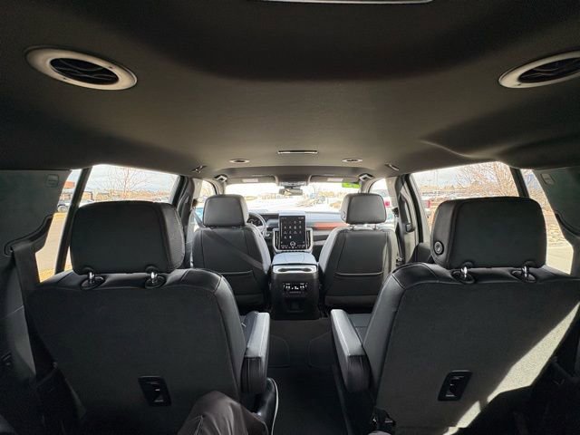 Used 2025 GMC Yukon XL Denali image 26