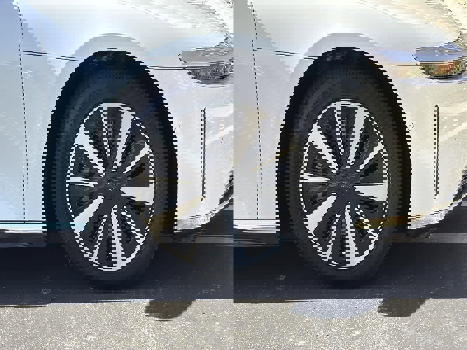 Used 2023 Lucid Air Pure image 36