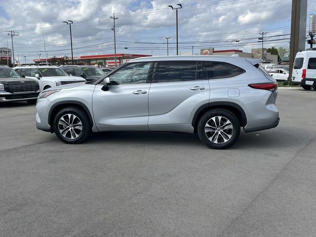 Used 2022 Toyota Highlander XLE image 8