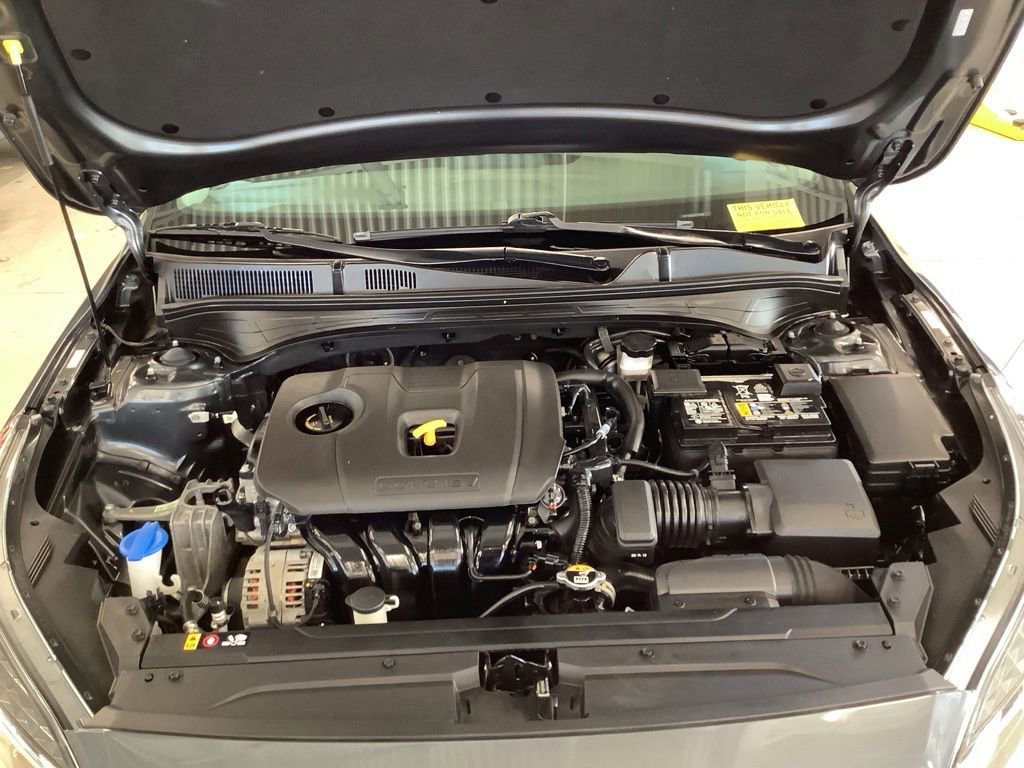 Certified 2024 Kia Forte LXS FWD image 9