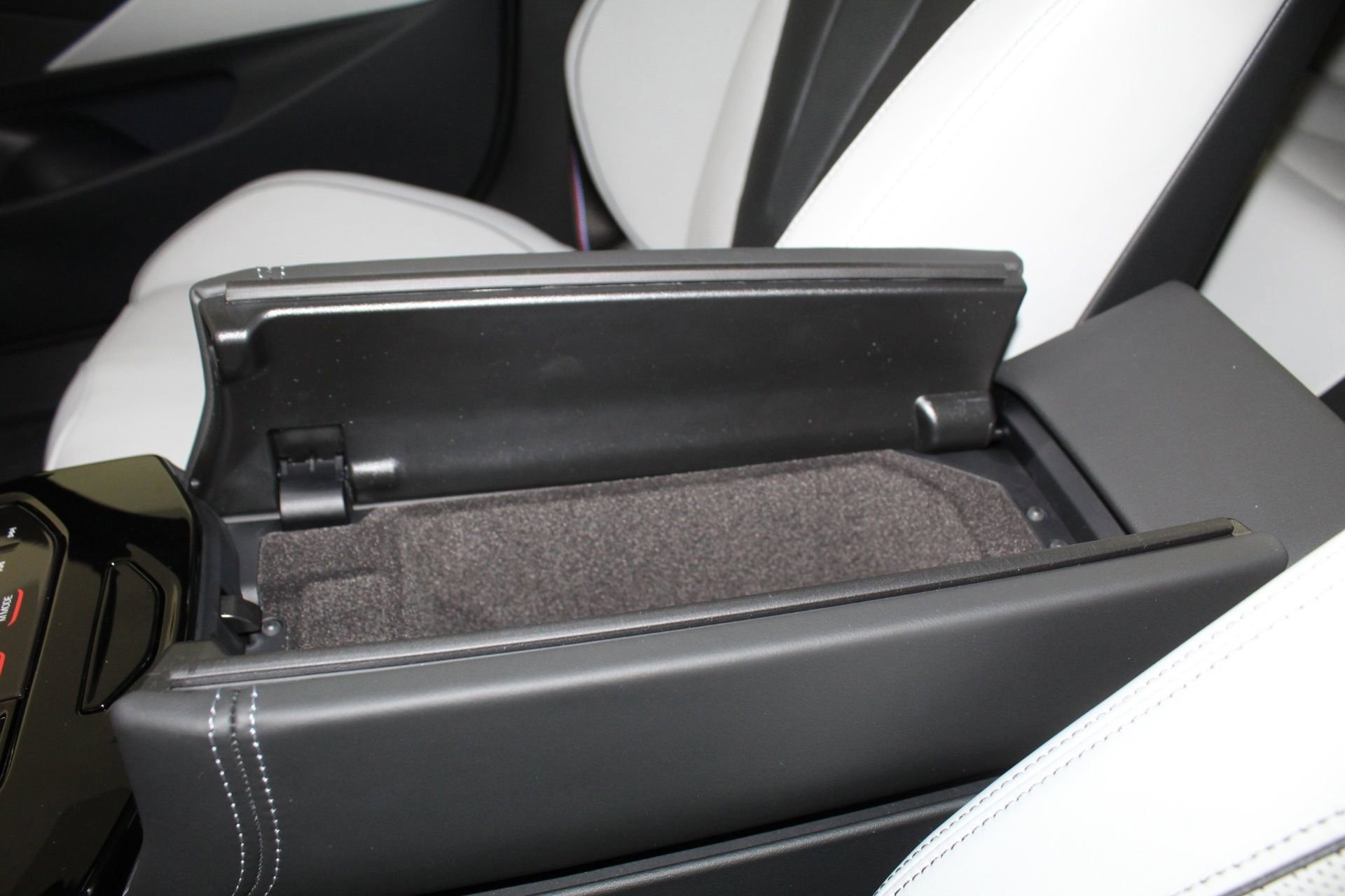 New 2026 BMW M5 w/ Carbon Package image 19