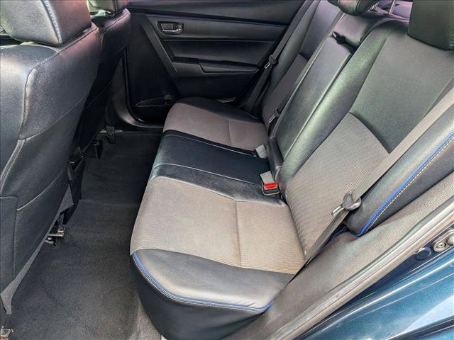 Certified 2018 Toyota Corolla SE w/ Carpet Mat Package (TMS) FWD image 17