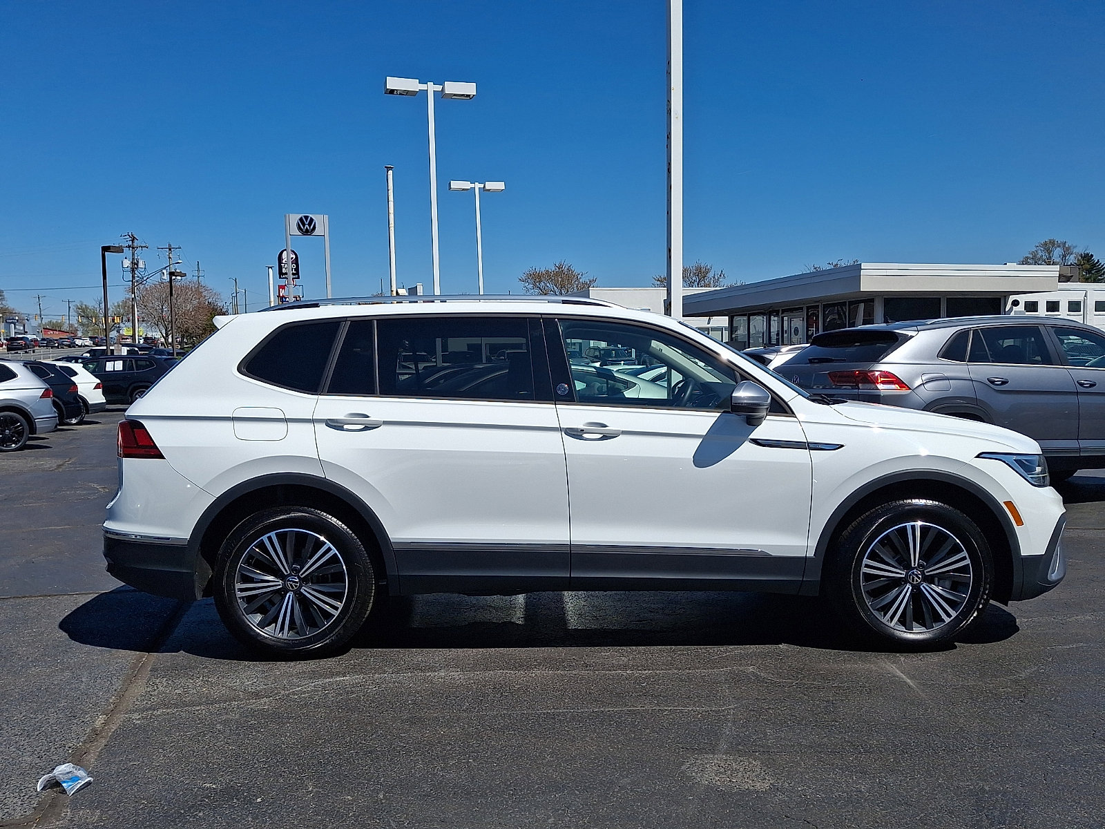 Certified 2024 Volkswagen Tiguan Wolfsburg Edition image 7