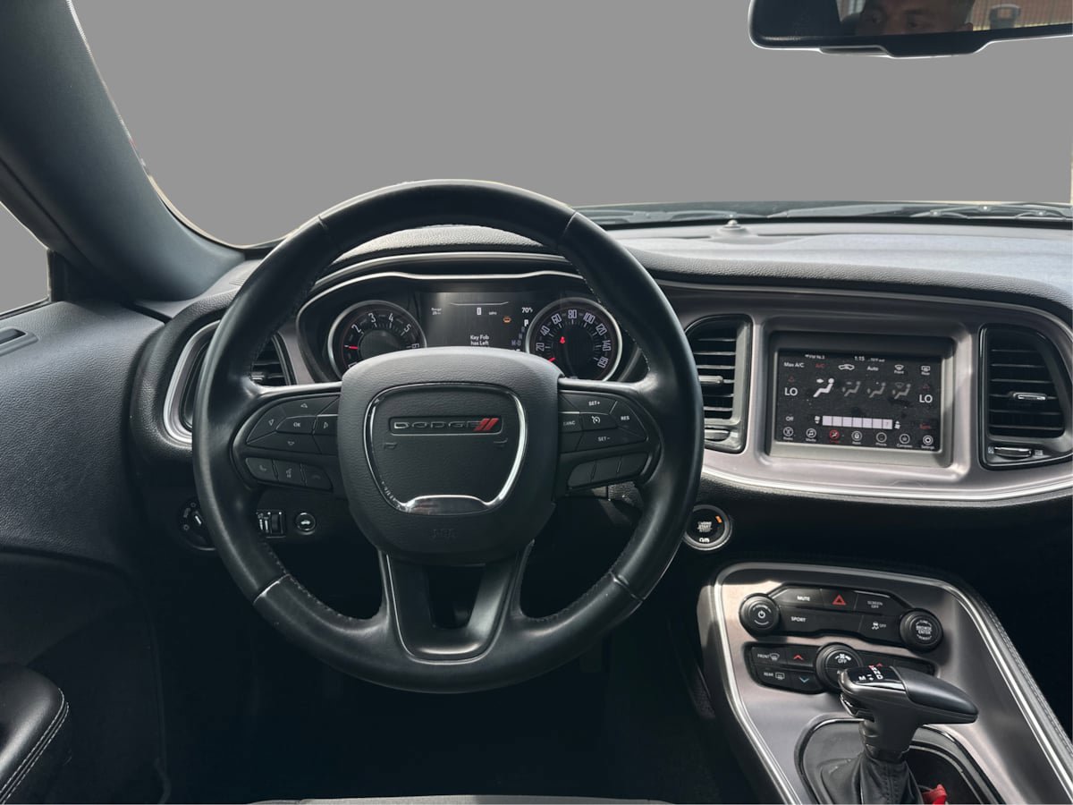 Used 2019 Dodge Challenger SXT RWD image 30
