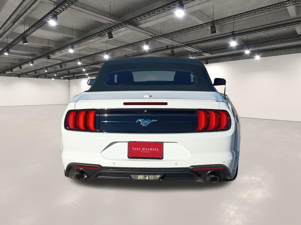Used 2022 Ford Mustang Premium image 15