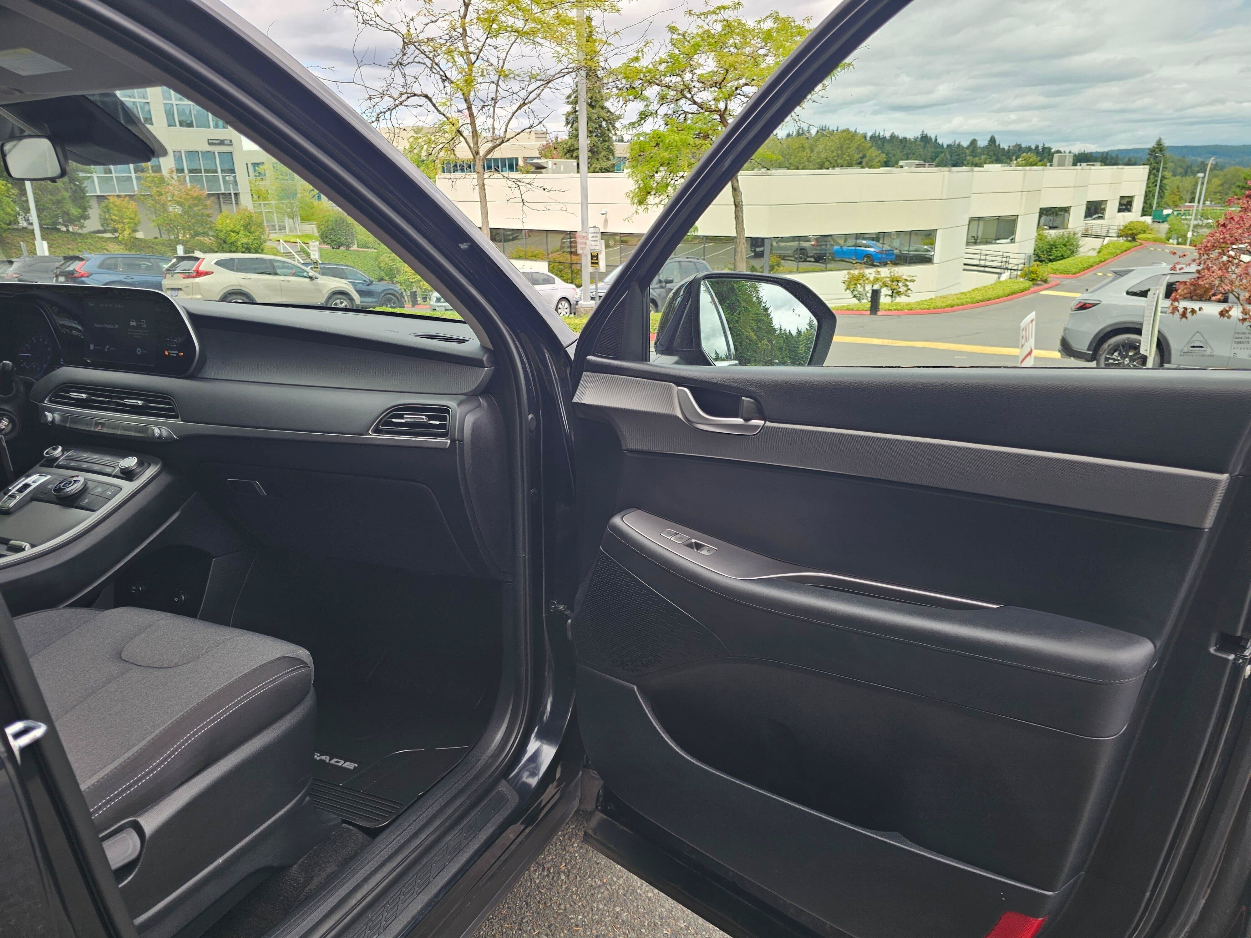Used 2022 Hyundai Palisade SE AWD/4WD image 12