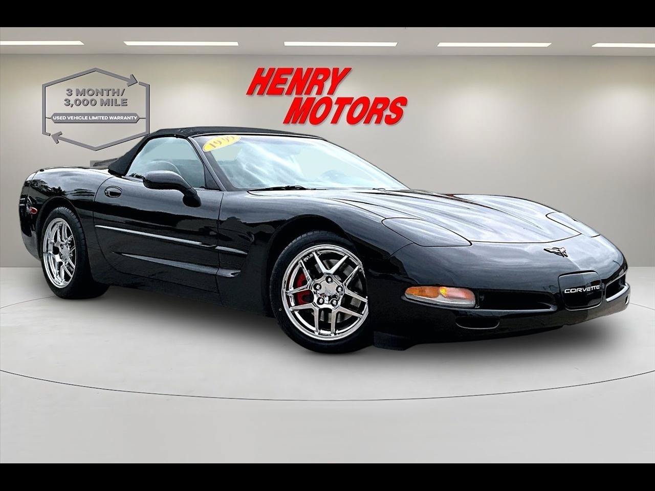 Used 1999 Chevrolet Corvette Convertible w/ Memory Pkg RWD image 1