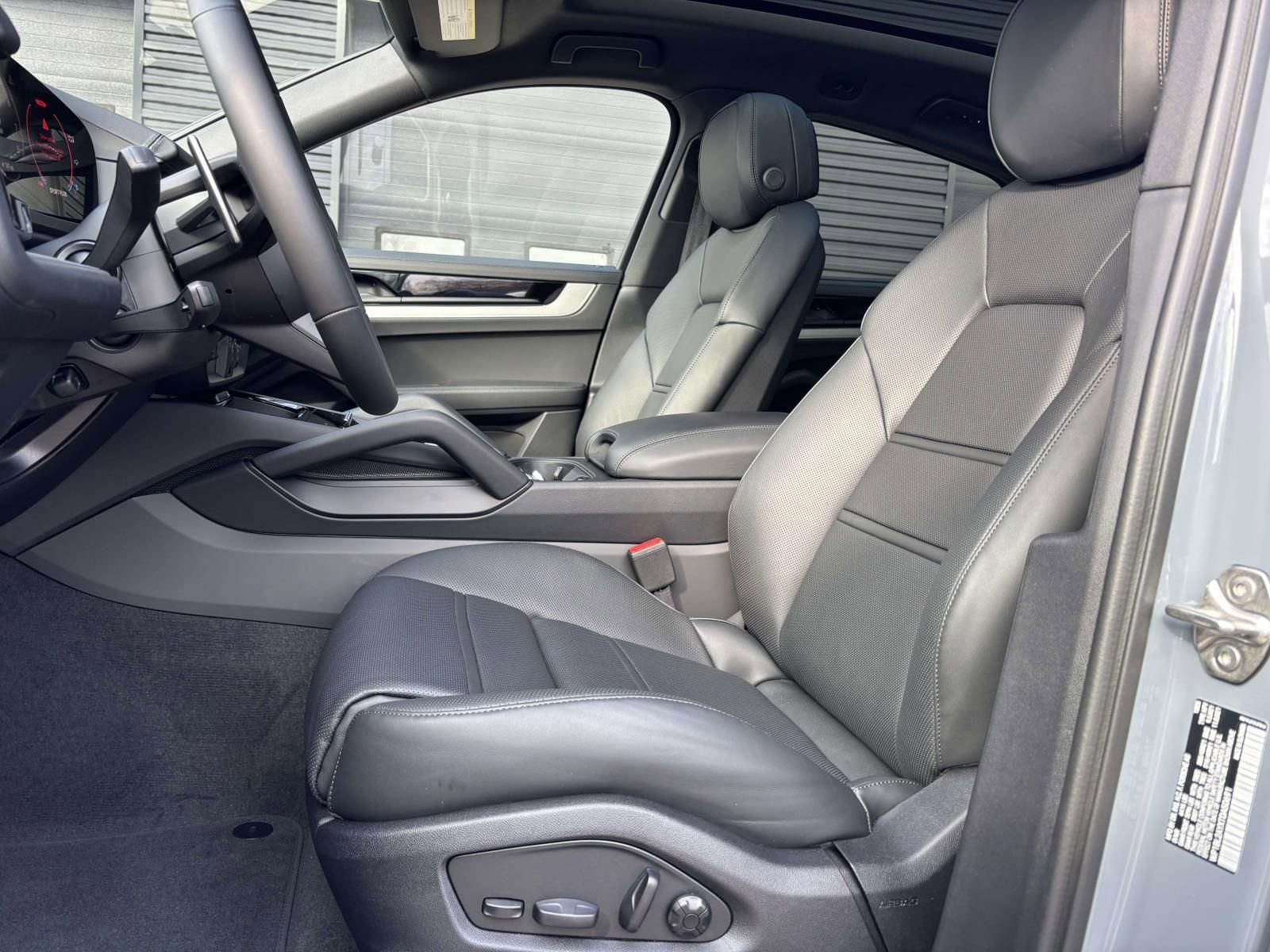 New 2026 Porsche Cayenne S AWD/4WD image 5
