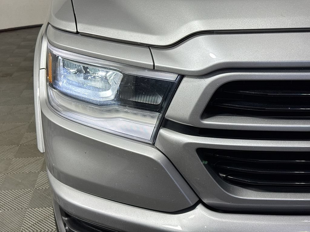 Used 2019 RAM 1500 Laramie w/ Sport Appearance Package AWD/4WD image 3