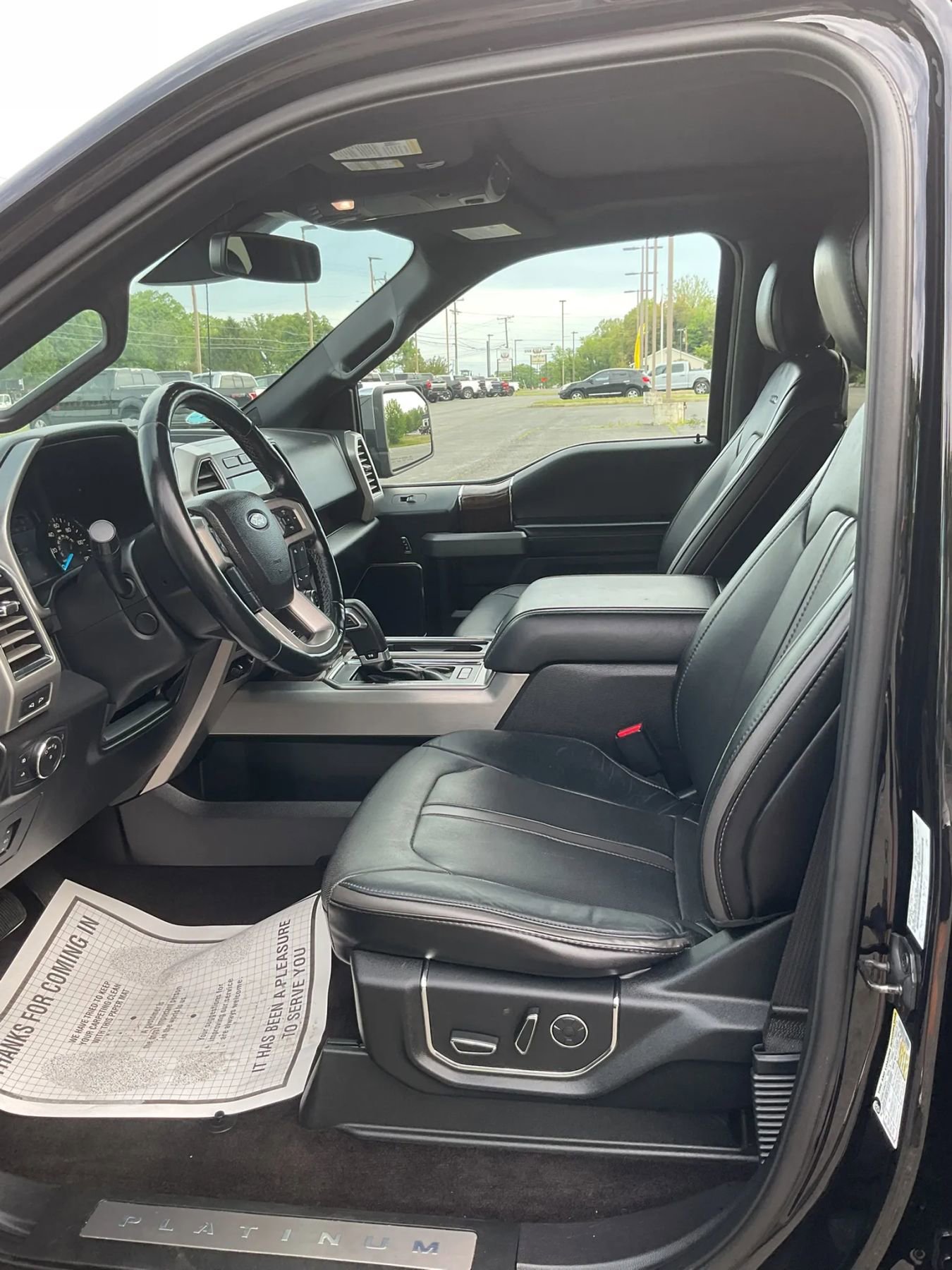 Used 2017 Ford F150 Platinum w/ Equipment Group 701A Luxury AWD/4WD image 35