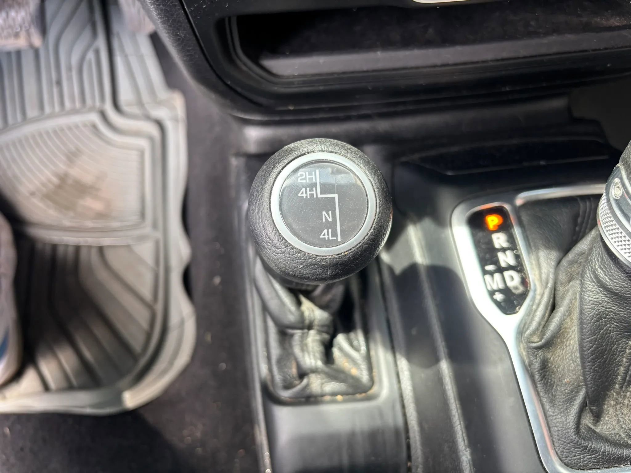 Used 2020 Jeep Gladiator Sport AWD/4WD image 23