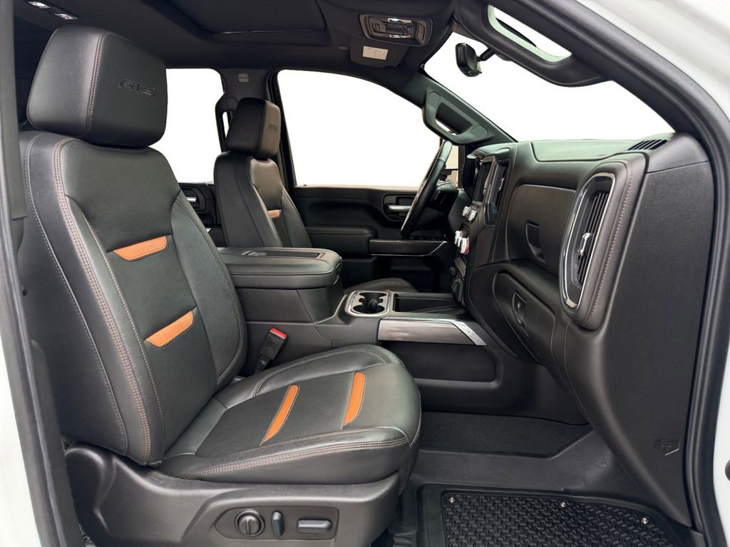 Used 2022 GMC Sierra 3500 AT4 w/ AT4 Premium Plus Package image 18