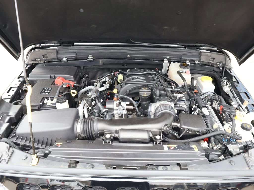 Used 2023 Jeep Wrangler Sport image 33