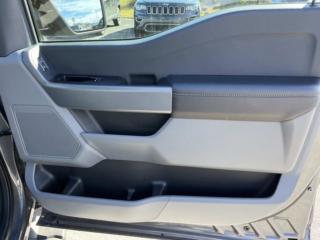 Used 2023 Ford F150 XLT w/ Trailer Tow Package image 21