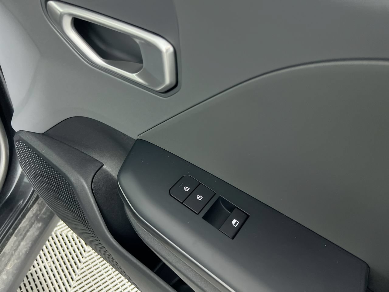 New 2026 Kia K4 FWD image 31