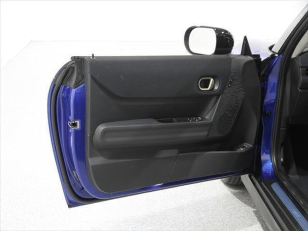 Certified 2025 MINI Cooper S image 6