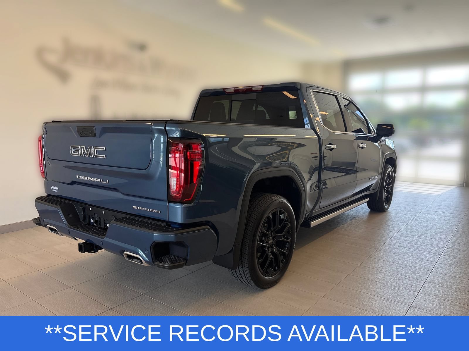 Used 2026 GMC Sierra 1500 Denali Ultimate AWD/4WD image 3