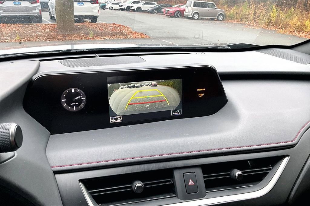 Used 2019 Lexus UX 200 F Sport w/ F Sport Premium Package image 11