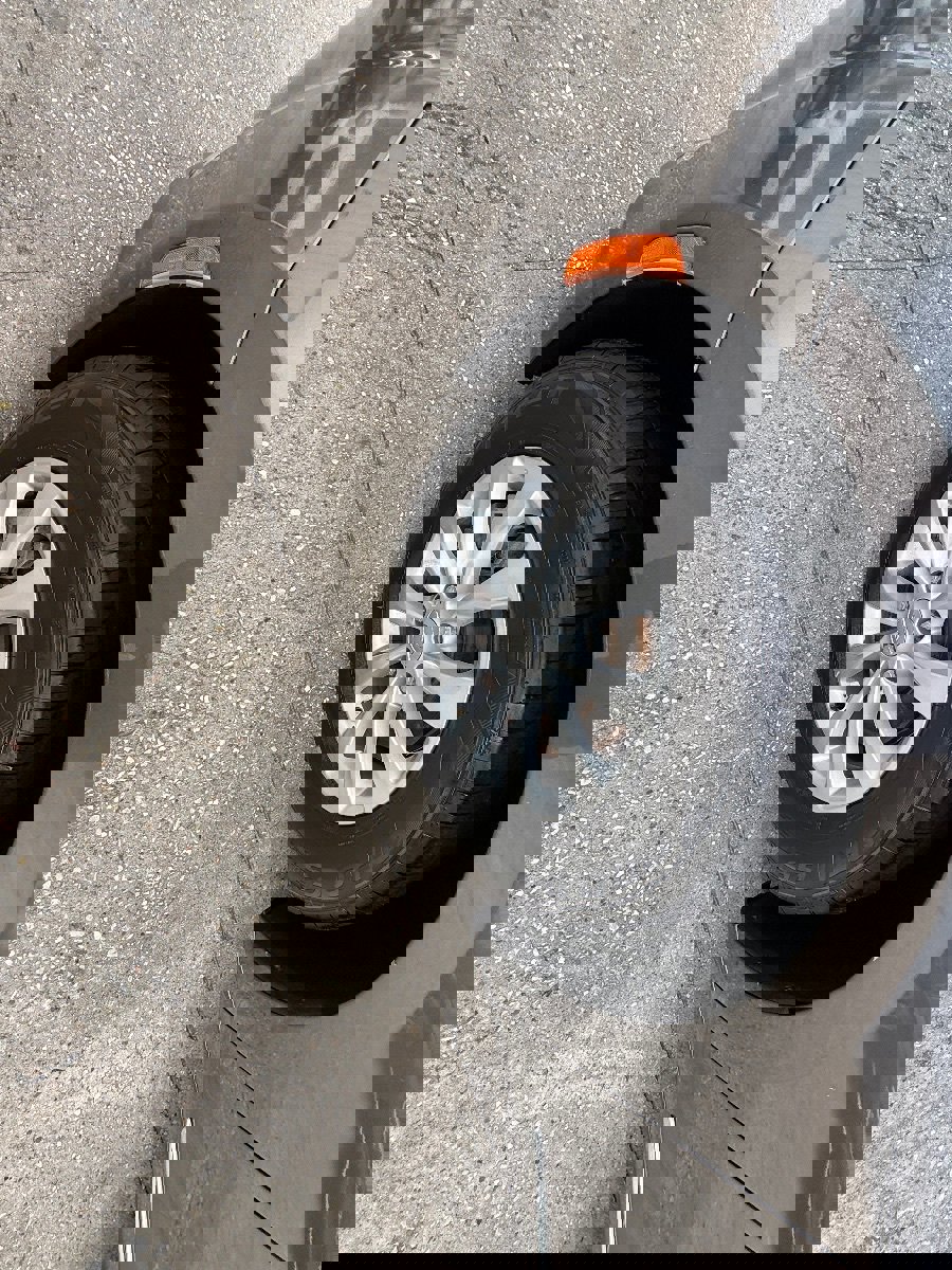 Used 2017 Chrysler Pacifica Touring-L FWD image 10