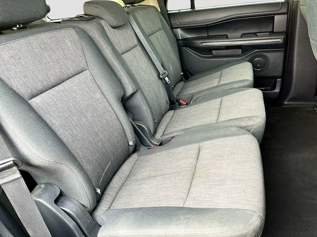 Used 2024 Ford Expedition XLT image 28