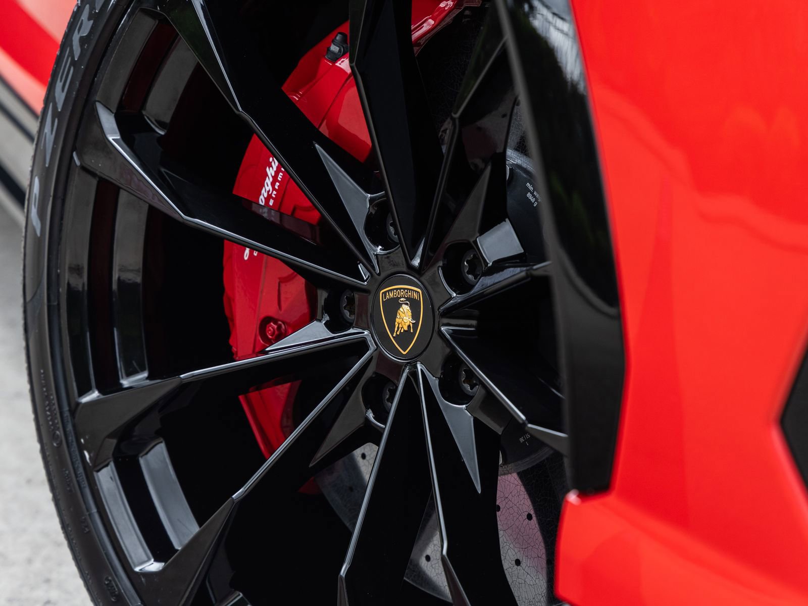 Used 2022 Lamborghini Urus image 18