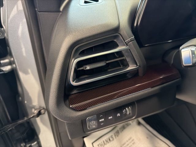 Used 2025 Chevrolet Traverse Z71 w/ Enhanced Driving Package image 23