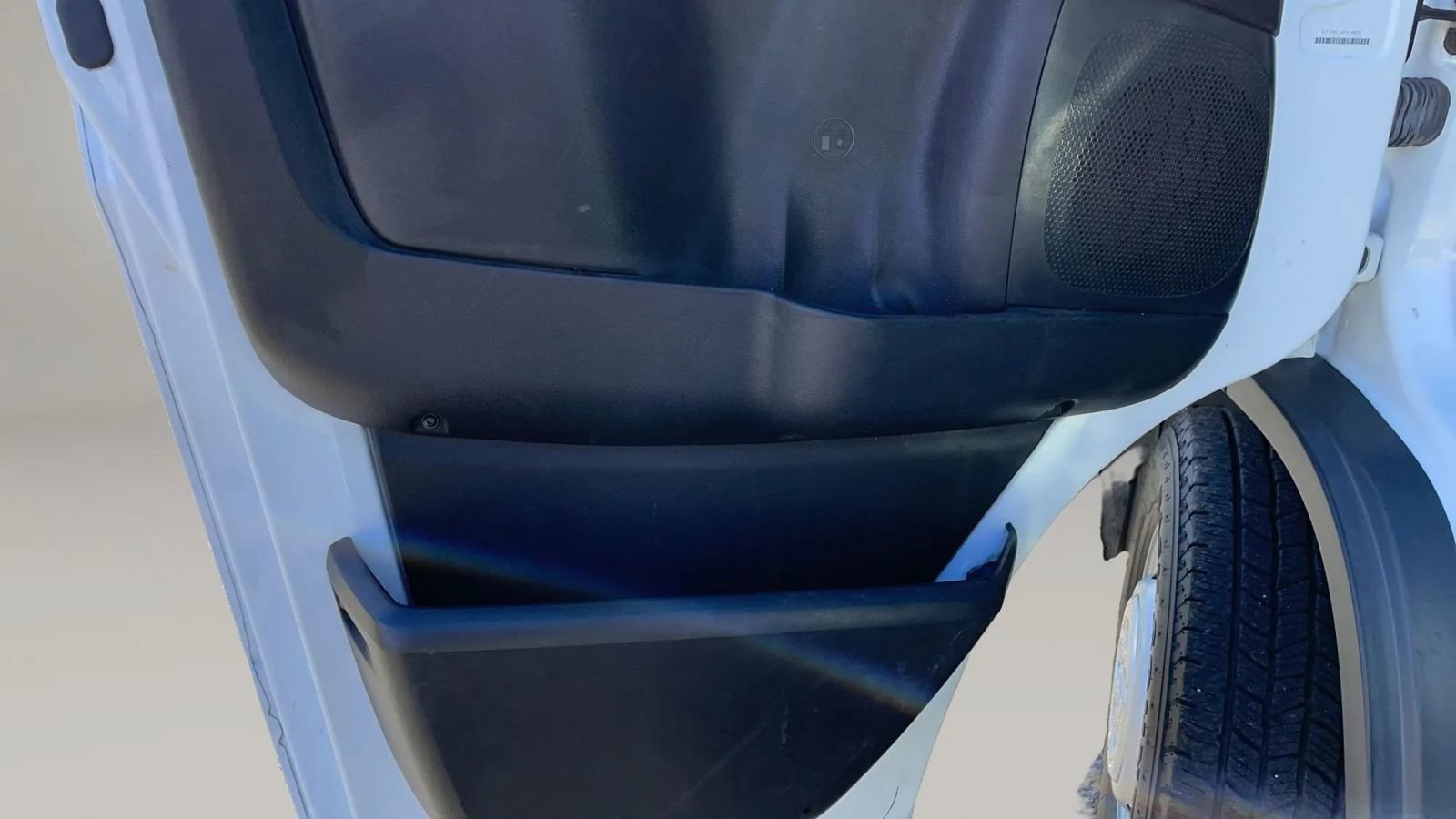 Used 2018 RAM ProMaster 1500 w/ Premium Appearance Group FWD image 19