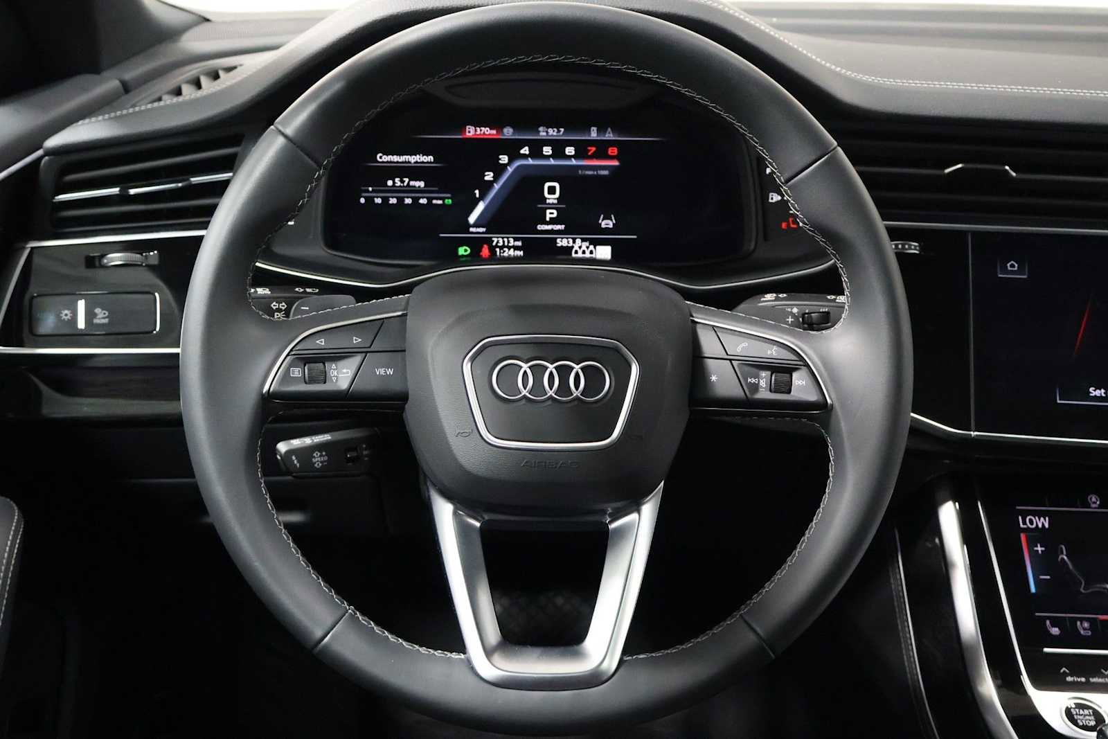 Certified 2025 Audi Q8 Premium Plus w/ Premium Plus Package AWD/4WD image 23