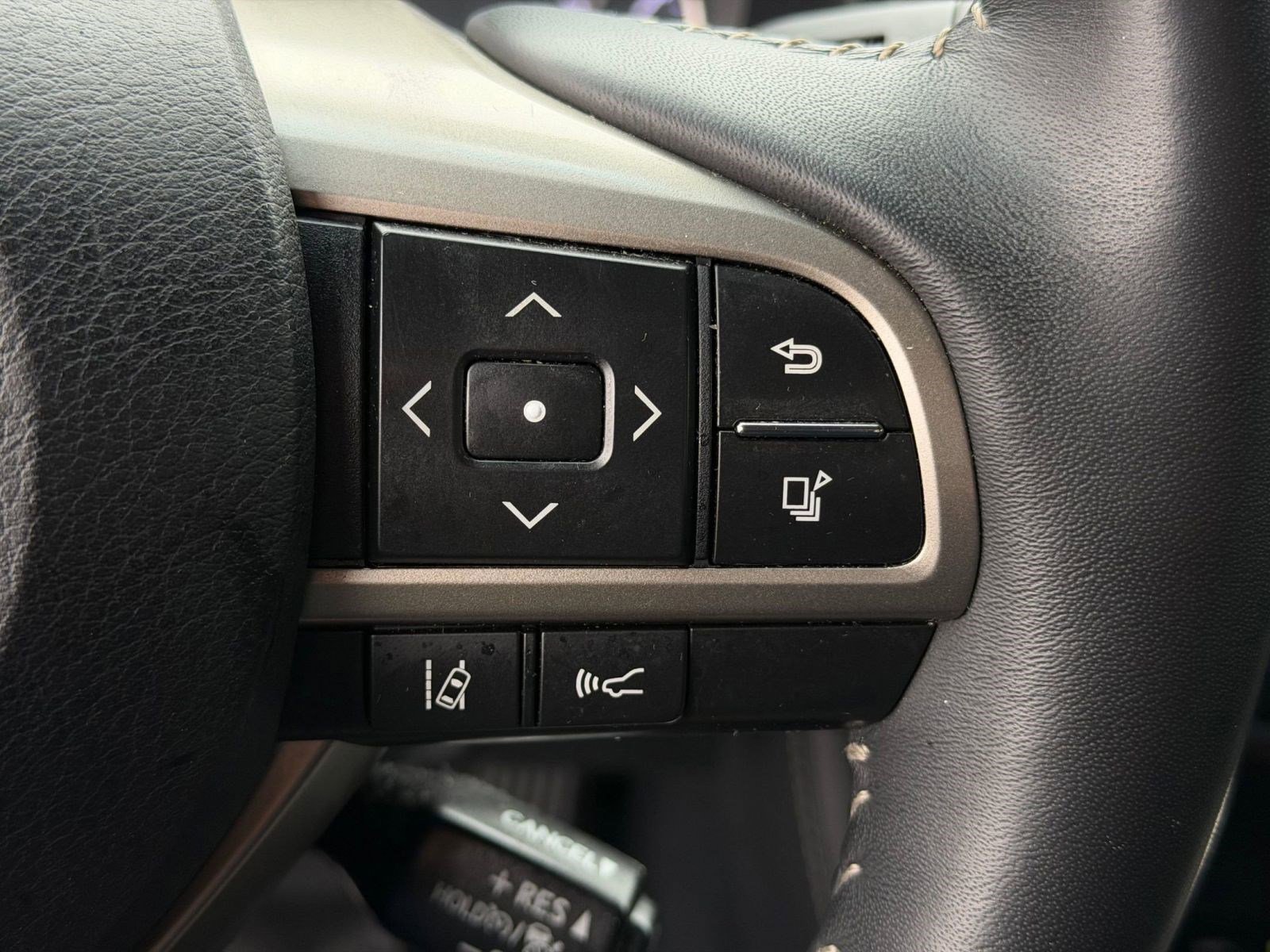 Used 2019 Lexus RX 350 AWD w/ Navigation Package image 28