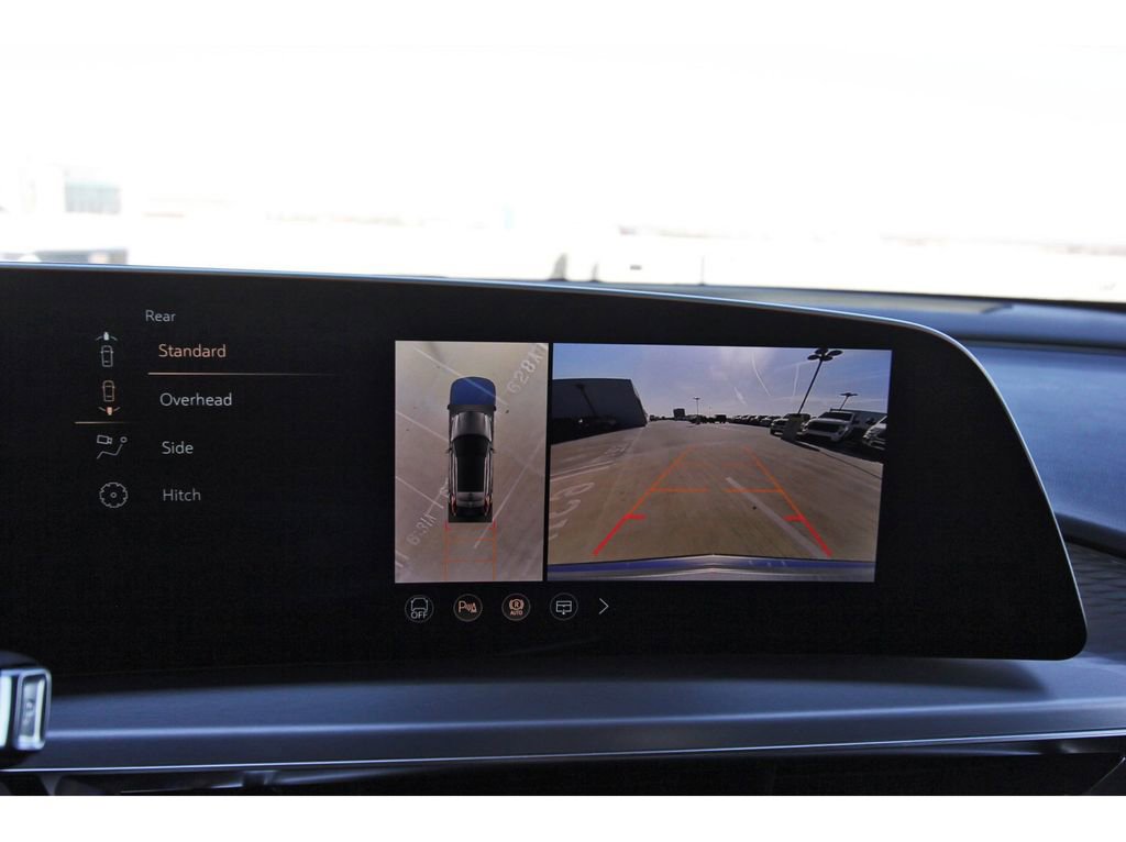 New 2026 Cadillac Lyriq Luxury image 17